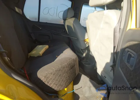 2000 Nissan Xterra Se/Xe z USA, uszkodzony, nr VIN 5N1ED28Y2YC573360